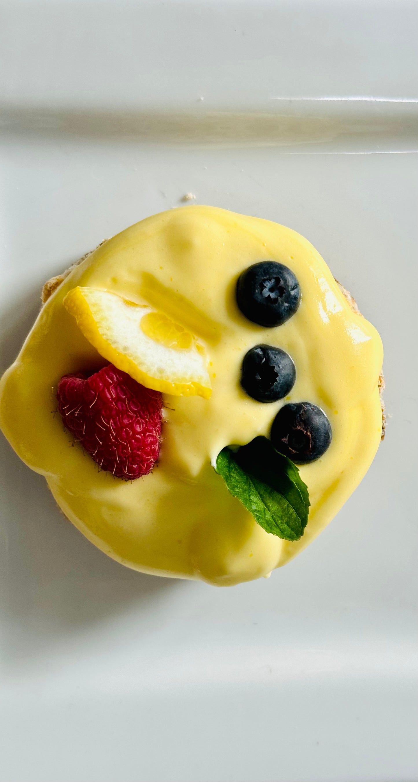 Lemon Curd Pavlova