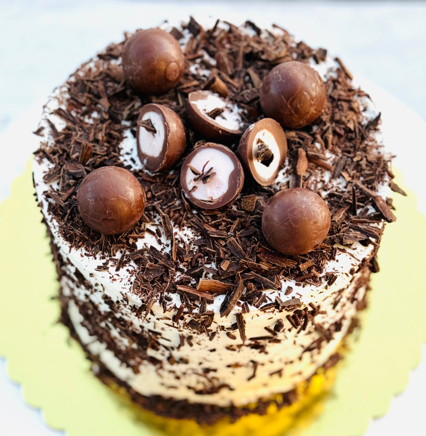 Pastel De Harina De Almendras Y Choco Moteado